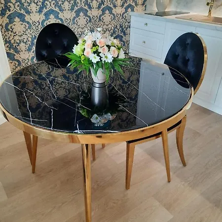 Hanza Tower Diamond Class 아파트 *